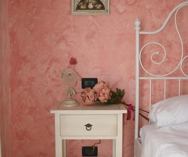 Bed & Breakfast L'allegra Brigata 3*